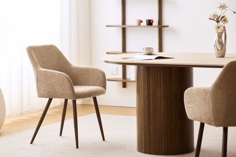 Jenna spisebordsstol - sand tekstil med røget egelook