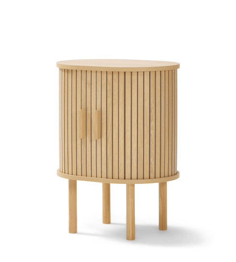 Penelope sengebord med jalousilåger i egetræslook – 45x35x60 cm