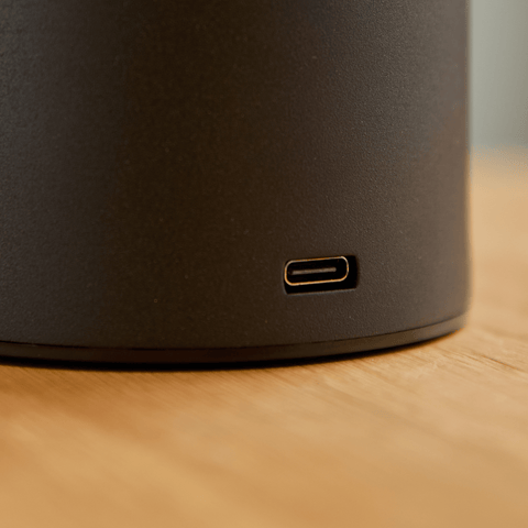 Elvis LED bordlampe sort