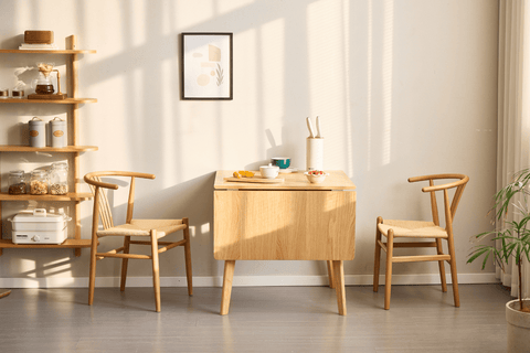 Ezra - Eg klap ud spisebord med tillægsplader i lakeret egefiner - 80/120 x 80 cm