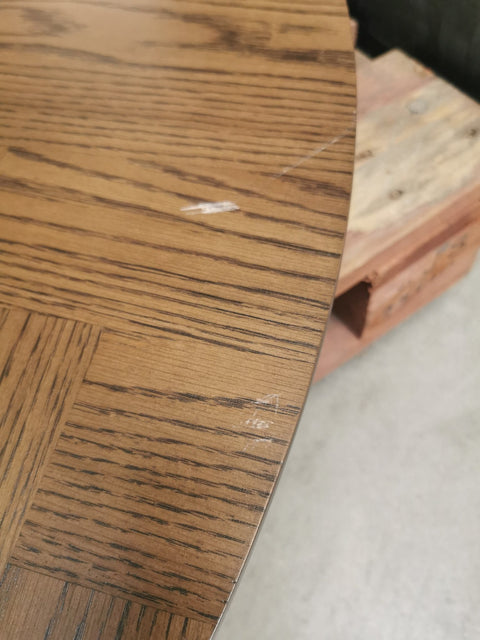 Maggie - Rundt spisebord i røget egefiner med udtræk 120/160/200 cm - Inkl. 2 Tillægsplader. Uden emballage, ridser, småskader (OUB10512)