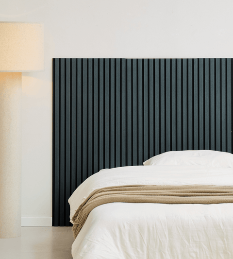Premium fleksibel akustikpanel i sort egetræsfiner 1200x520x18 mm