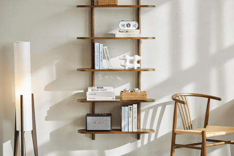 Juliet væghylde i røget eg med 5 hylder H:140 x B:22 x B:75 cm