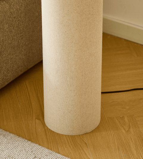 Mariah gulvlampe med lampeskærm i linned 145 x 50 cm
