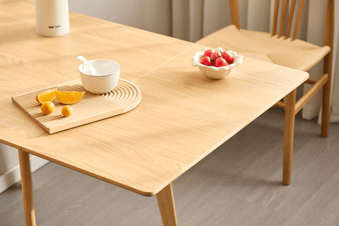 Ezra - Eg klap ud spisebord med tillægsplader i lakeret egefiner - 80/120 x 80 cm