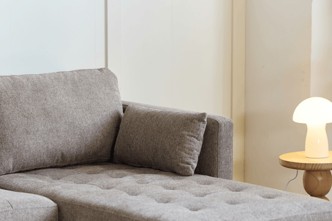 Lulu - Højrevendt og venstrevendt vendbar chaiselong sofa i sand - L: 215 x D: 82 x H: 78 cm