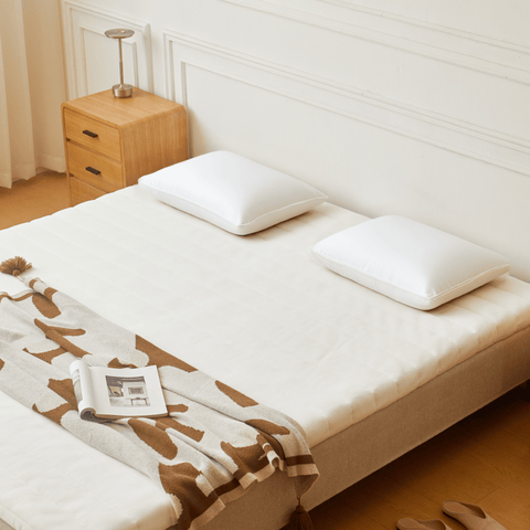 Premium Aksel hvid topmadras i memoryskum 180x200x7 cm