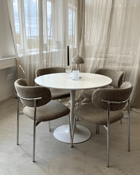 Lucinda spisebodsstol i chrome med sand tekstil