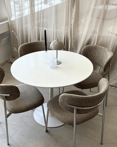 Lucinda spisebodsstol i chrome med sand tekstil
