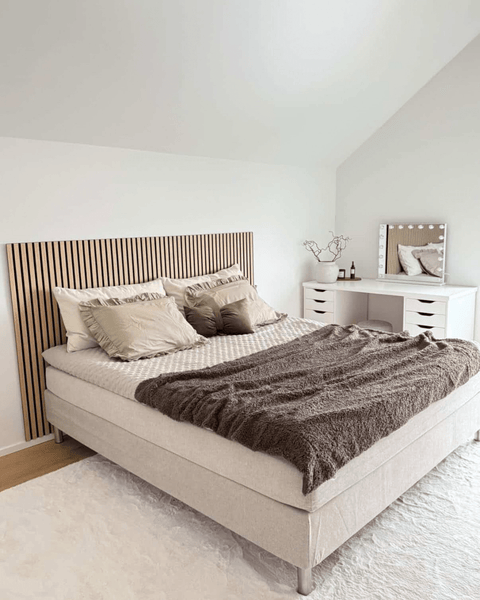 Premium fleksibel akustikpanel i egetræsfiner 1200x520x18 mm