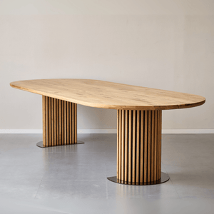 Matteo - Plankebord håndlavet snedkerbord med lamelfod i olieret/natur massiv eg 300x120x77 cm