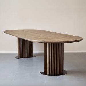 Matteo - Plankebord håndlavet snedkerbord med lamelfod i røget massiv eg 300x120x77 cm