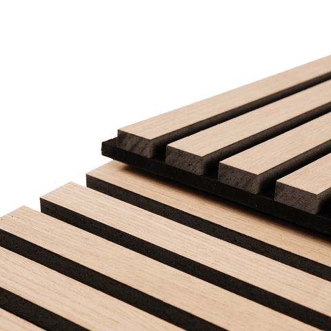 Premium fleksibel akustikpanel i egetræsfiner 2400x520x18 mm