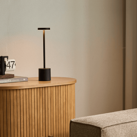 Elvis LED bordlampe sort