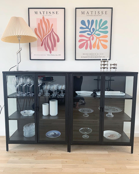 Herman glas skænk/vitrineskab - Sort metal 80x40x105 cm